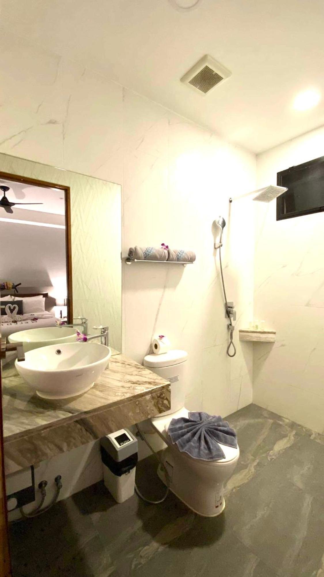 Twin Villas Seaview Kata Ngoại thất bức ảnh