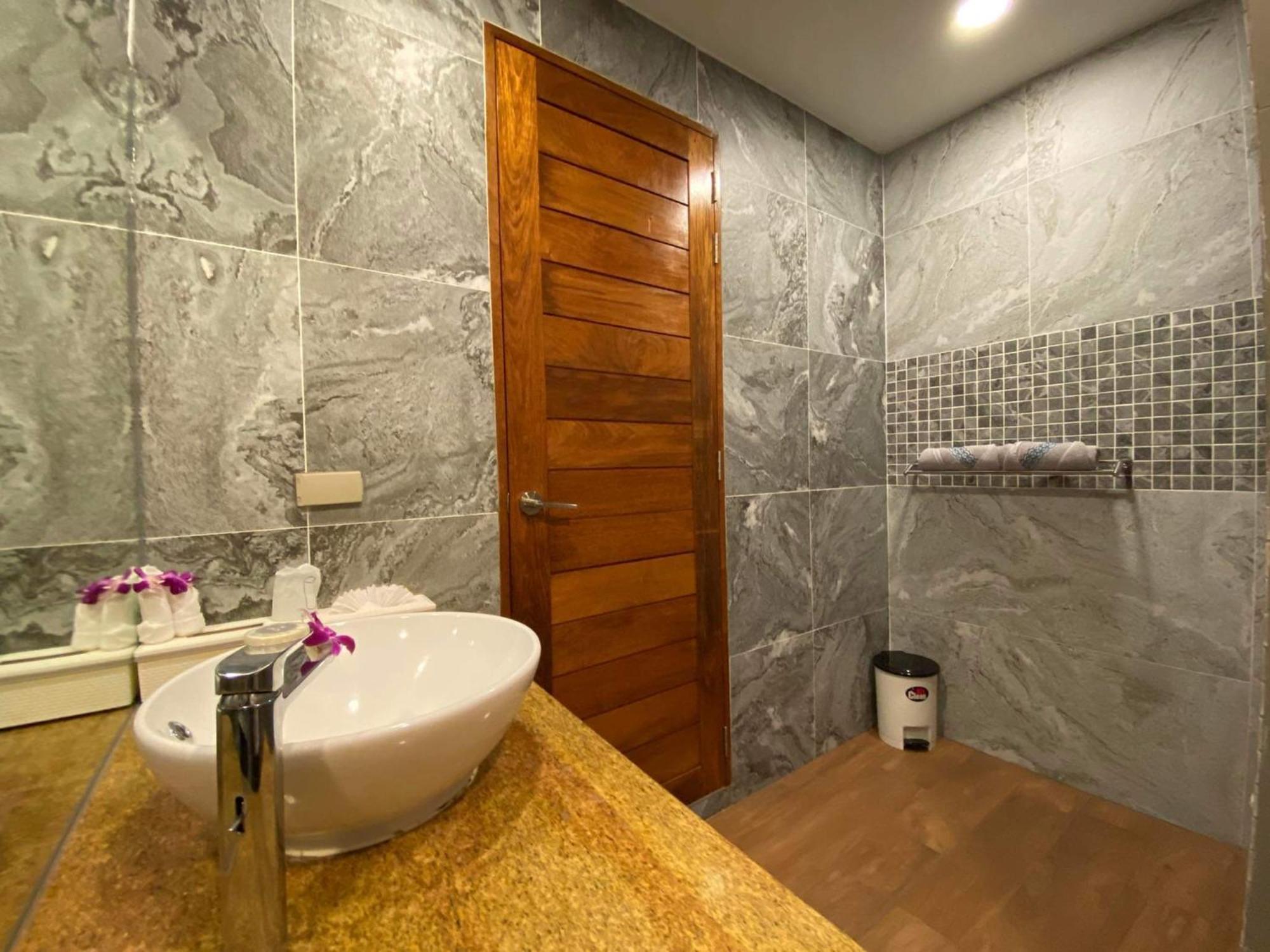 Twin Villas Seaview Kata Ngoại thất bức ảnh